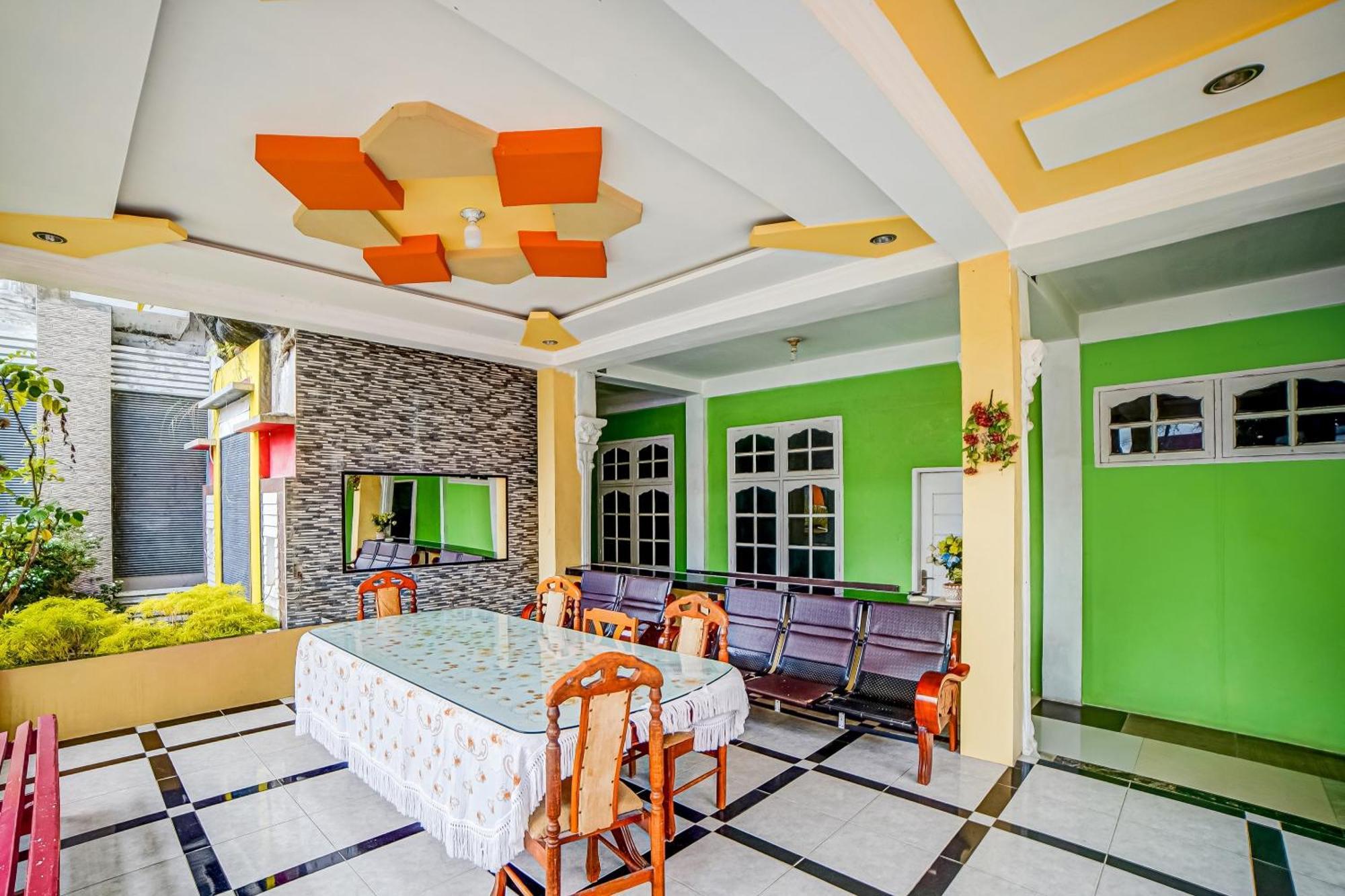 Oyo 90980 Al Karim Syariah Hotel Tanjungbalai Luaran gambar