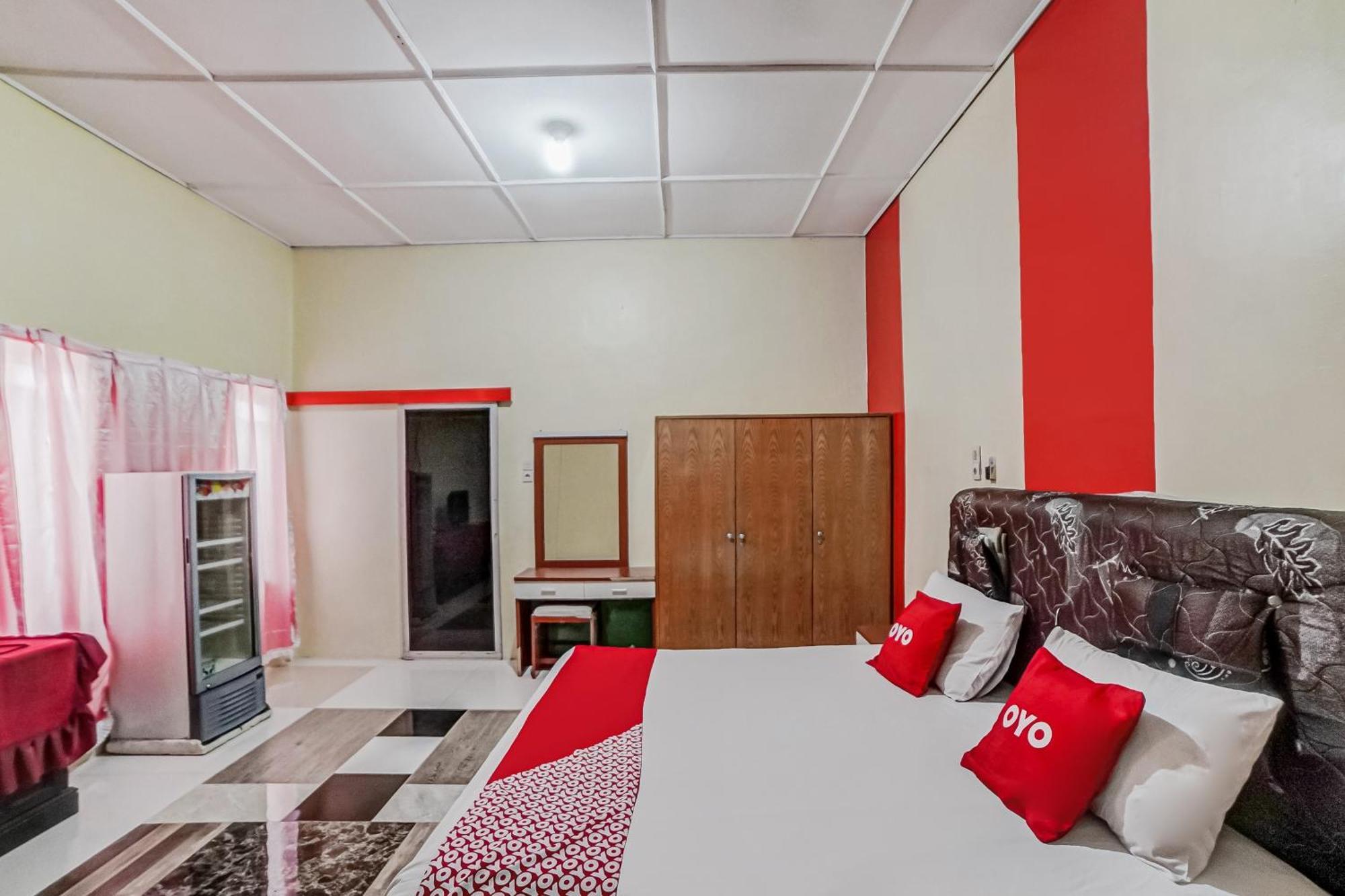 Oyo 90980 Al Karim Syariah Hotel Tanjungbalai Luaran gambar