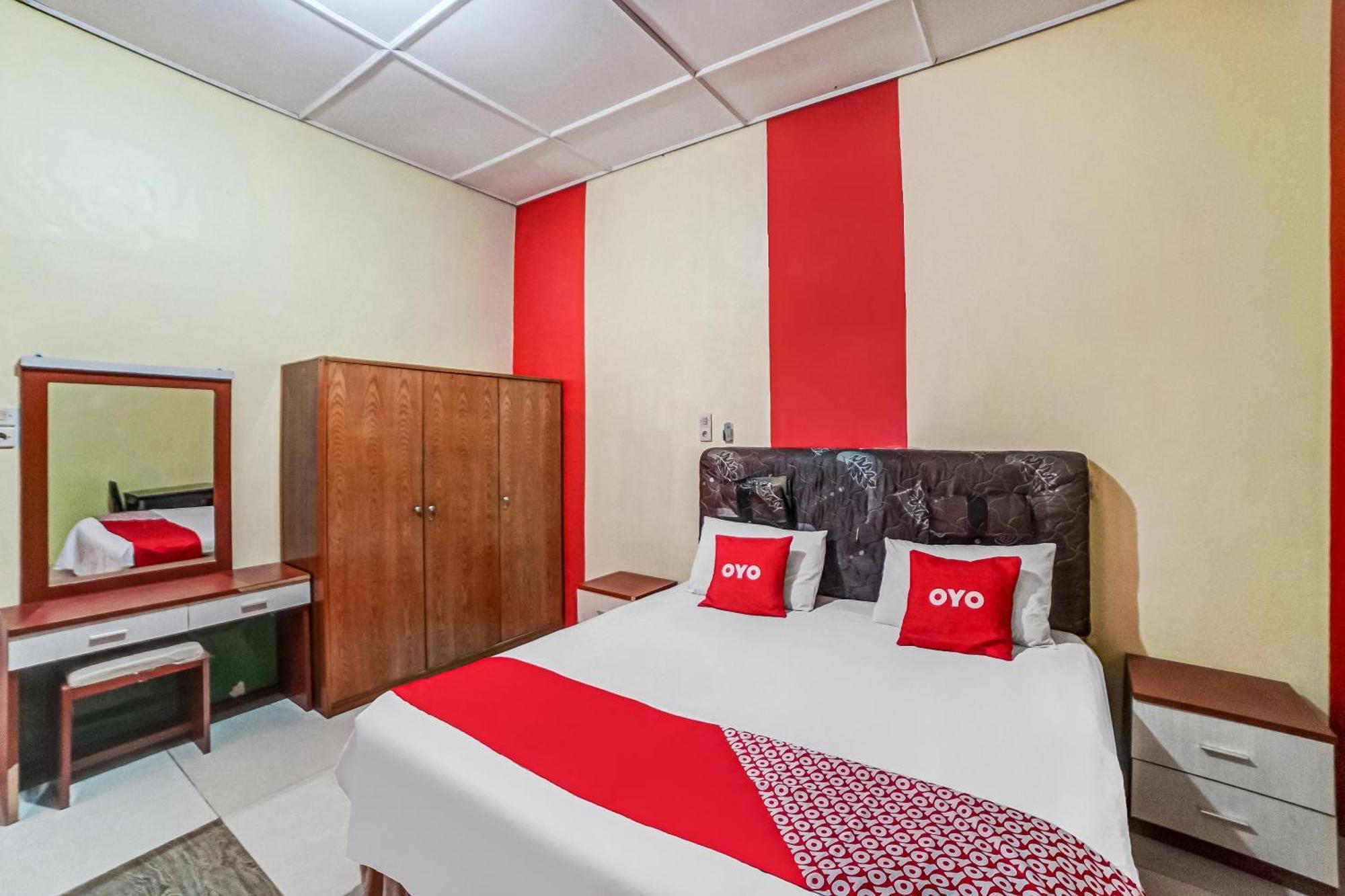 Oyo 90980 Al Karim Syariah Hotel Tanjungbalai Luaran gambar