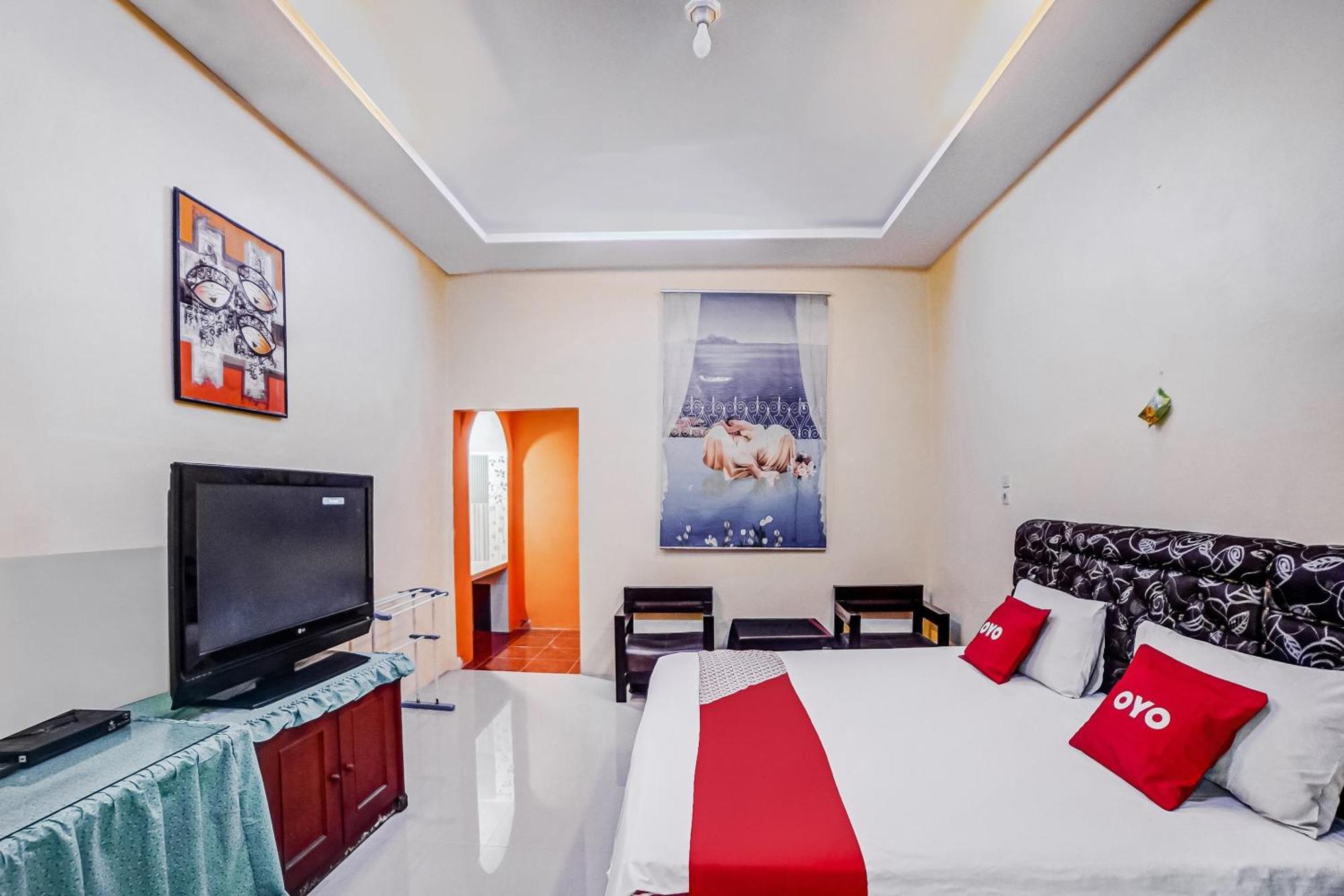 Oyo 90980 Al Karim Syariah Hotel Tanjungbalai Luaran gambar