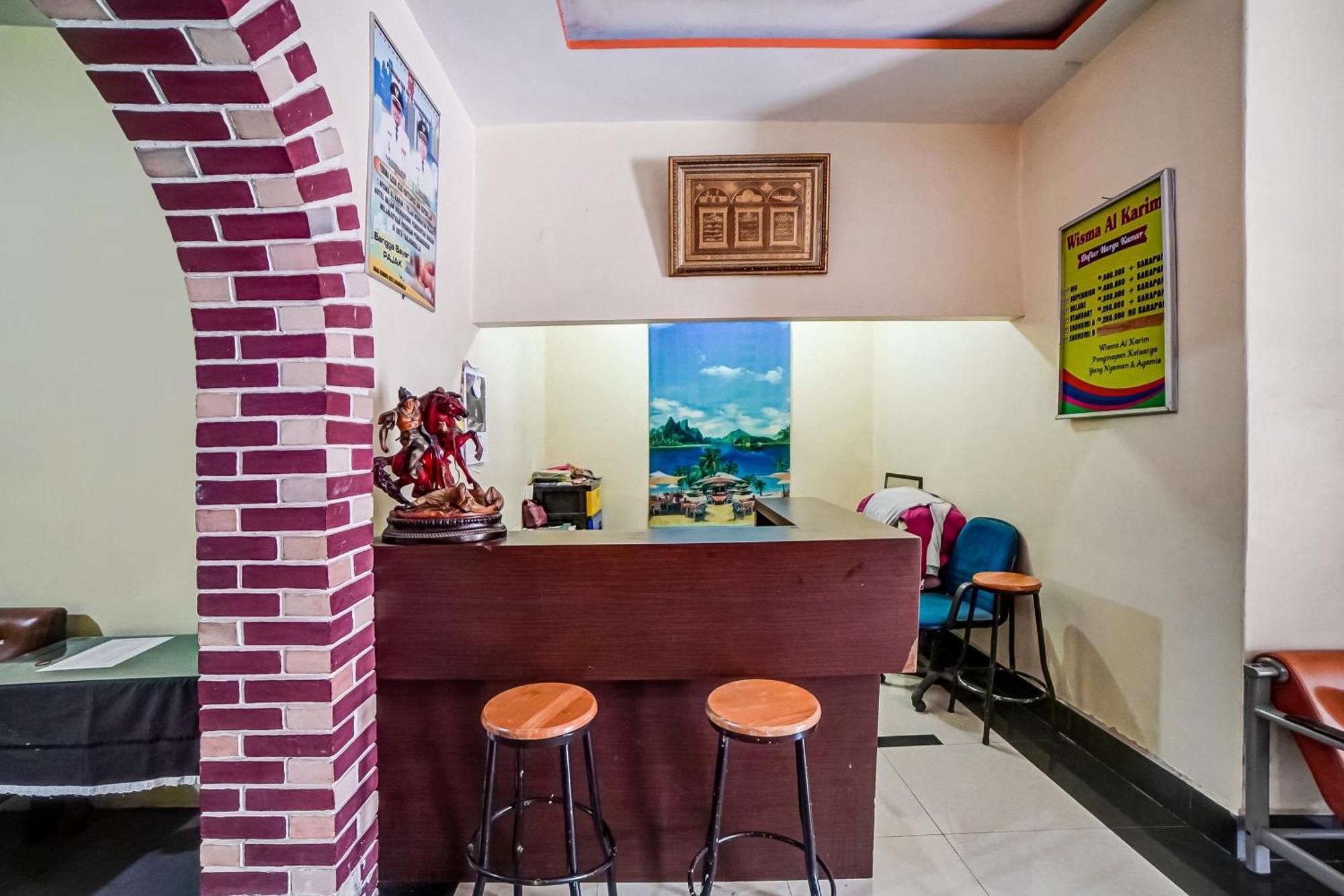 Oyo 90980 Al Karim Syariah Hotel Tanjungbalai Luaran gambar